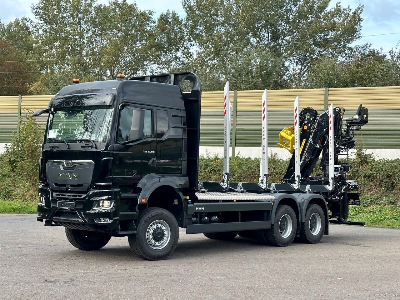 MAN TGS 33.520 6X6 Euro6e LogLift 165 Z - Camion forestier, Camion cu macara: Foto 3 MAN TGS 33.520 6X6 Euro6e LogLift 165 Z - Camion forestier, Camion cu macara: Foto 3