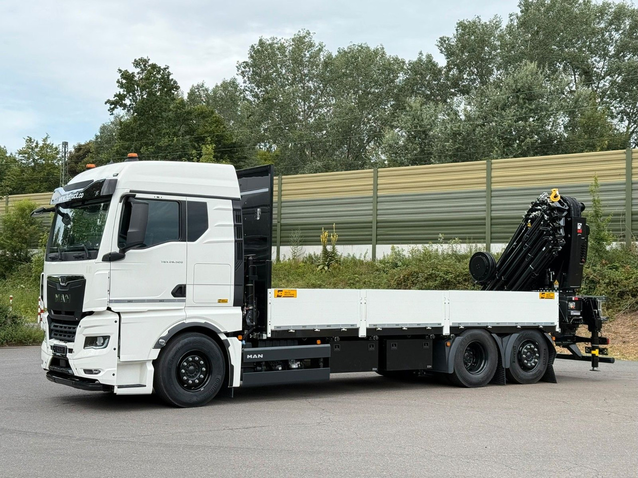 MAN TGX 26.520 TG3 Retarder / 6X2 Hiab 548 E 8 - Camion cu macara: Foto 4 MAN TGX 26.520 TG3 Retarder / 6X2 Hiab 548 E 8 - Camion cu macara: Foto 4