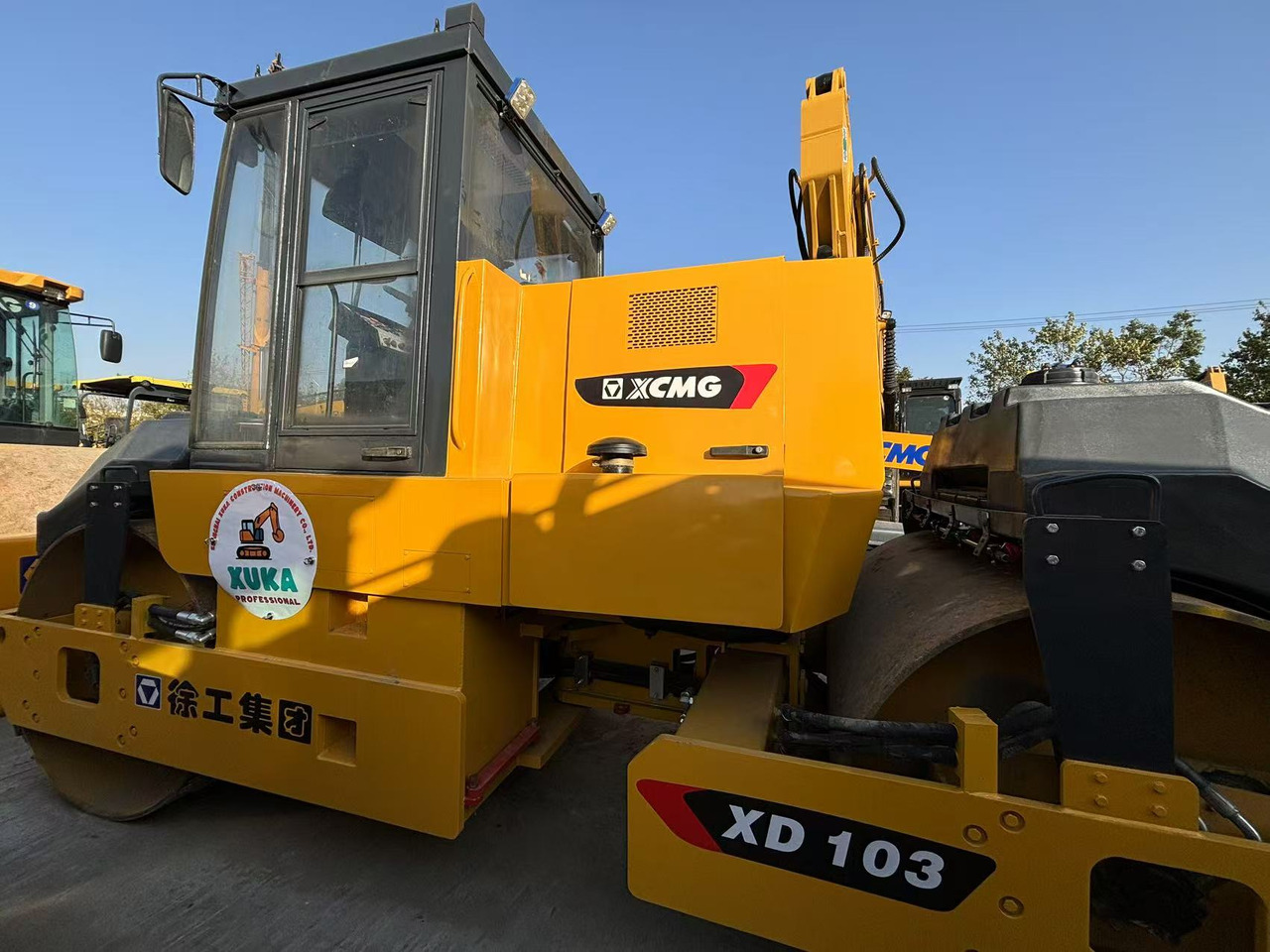 XCMG XD103 - Cilindru compactor pentru asfalt: Foto 1 XCMG XD103 - Cilindru compactor pentru asfalt: Foto 1