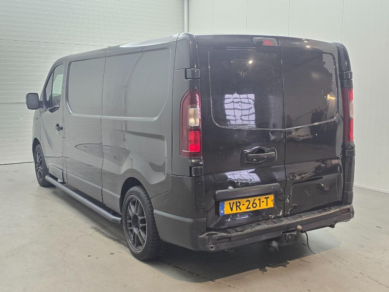 Renault Trafic 1.6 dCi T29 L2H2 Comfort Energy | 2015 | 305.750 km | VR261T | NAP: Logisch - Alte utilaje: Foto 3 Renault Trafic 1.6 dCi T29 L2H2 Comfort Energy | 2015 | 305.750 km | VR261T | NAP: Logisch - Alte utilaje: Foto 3