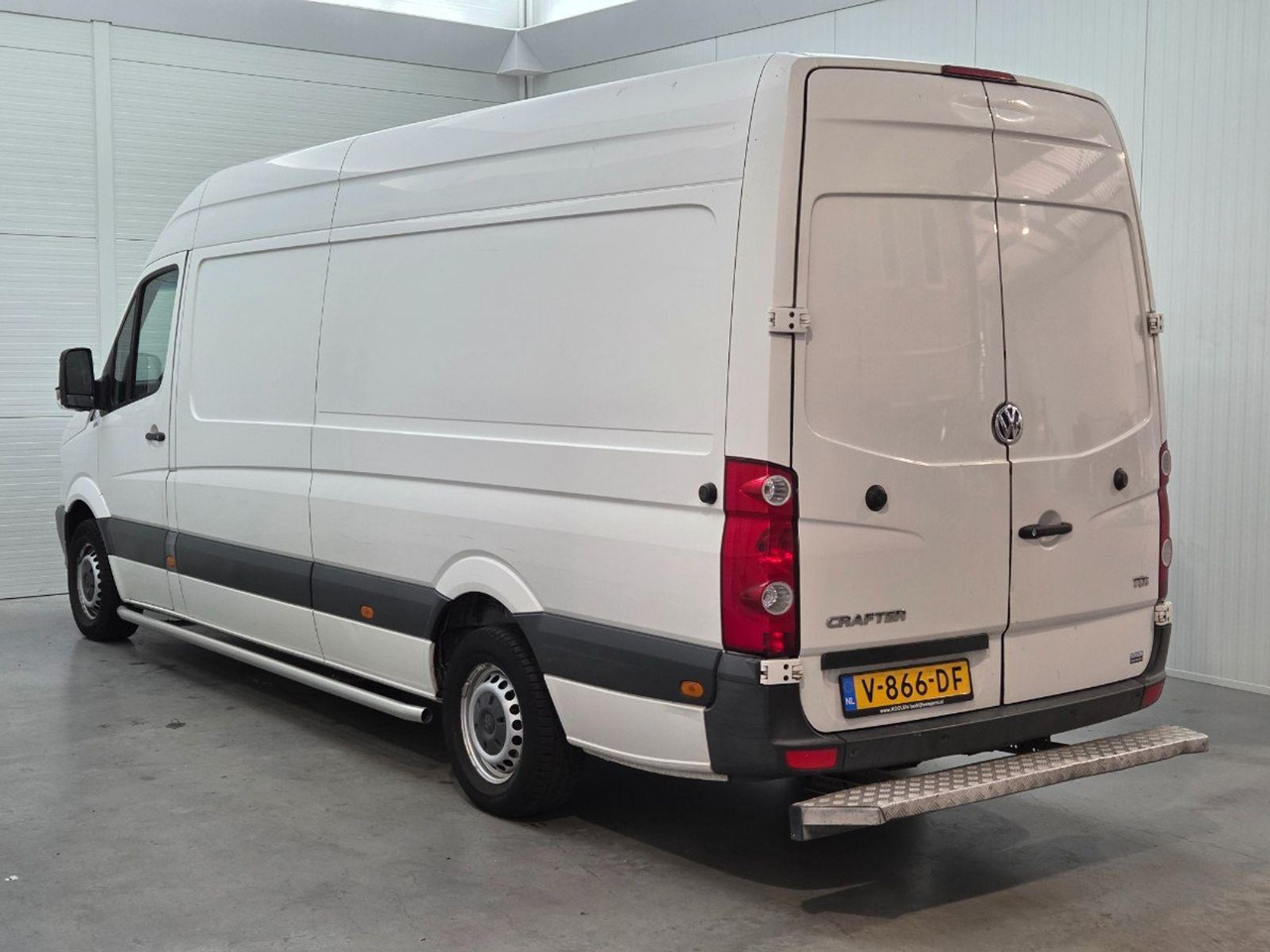Volkswagen Crafter 32 2.0 TDI L3H2 | 2017 | 240.360 km | V866DF | NAP: Logisch - Alte utilaje: Foto 3 Volkswagen Crafter 32 2.0 TDI L3H2 | 2017 | 240.360 km | V866DF | NAP: Logisch - Alte utilaje: Foto 3