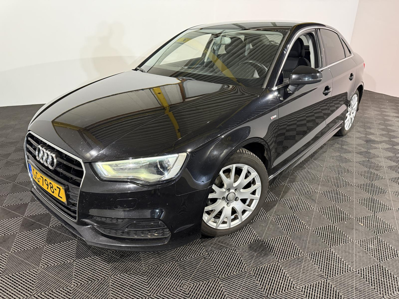 Audi | A3 Limousine | 1.6 TDI Ambition Pro Line Plus | 2014 | 271.612 km | GG798Z | Onlogisch - Berlină/ Sedan: Foto 1 Audi | A3 Limousine | 1.6 TDI Ambition Pro Line Plus | 2014 | 271.612 km | GG798Z | Onlogisch - Berlină/ Sedan: Foto 1