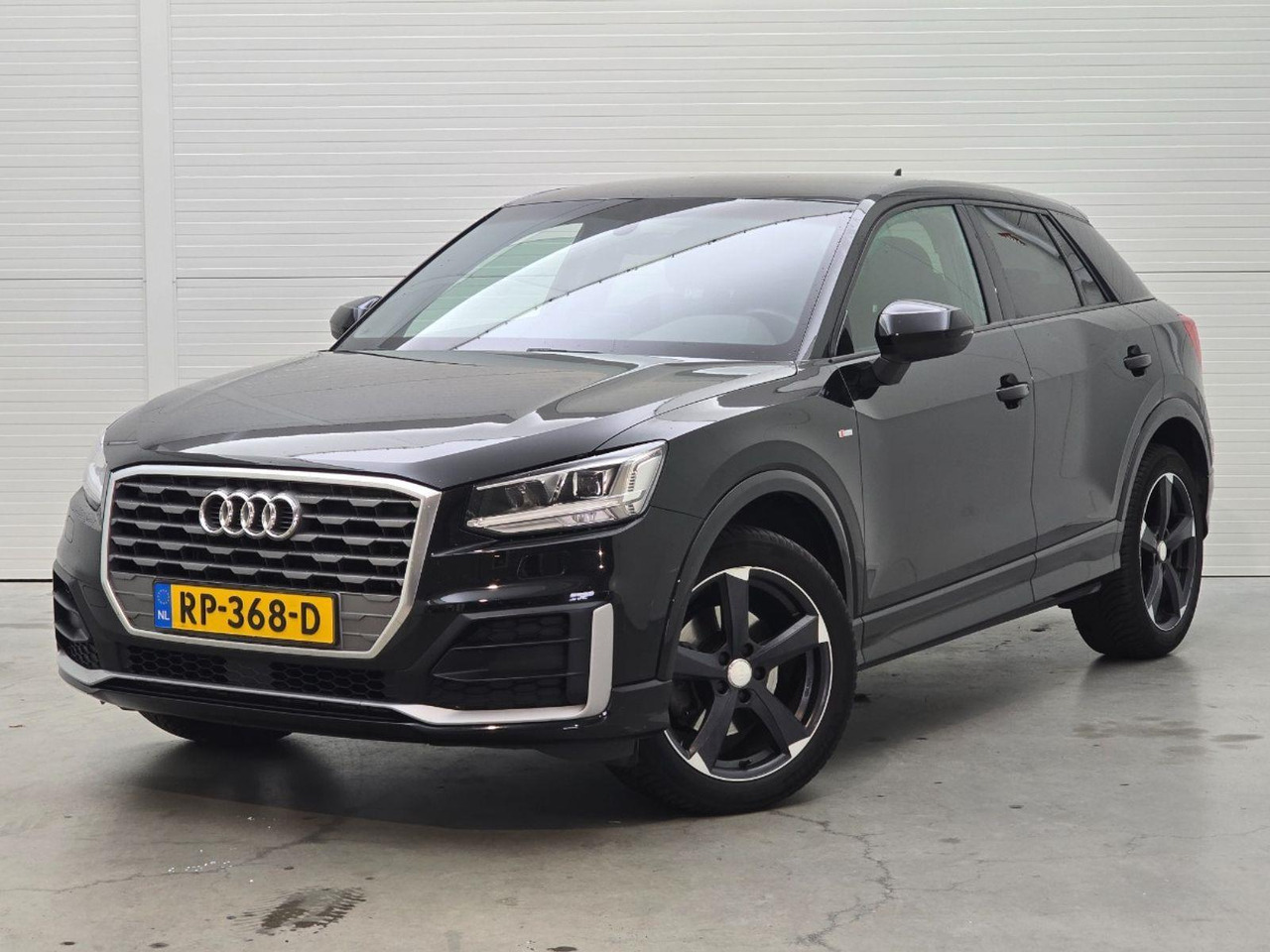 Audi Q2 1.4 TFSI CoD Sport | 2018 | 101.142 km | Automaat | RP368D | NAP: Logisch - SUV: Foto 1 Audi Q2 1.4 TFSI CoD Sport | 2018 | 101.142 km | Automaat | RP368D | NAP: Logisch - SUV: Foto 1
