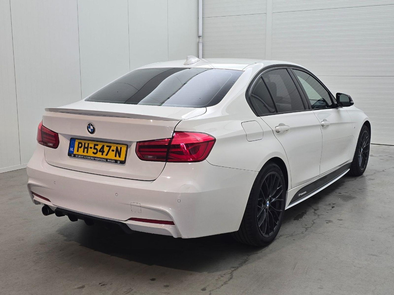 BMW 3-serie 318i High Executive | 2017 | 132.699 km | PH547N | NAP: Logisch - Berlină/ Sedan: Foto 4 BMW 3-serie 318i High Executive | 2017 | 132.699 km | PH547N | NAP: Logisch - Berlină/ Sedan: Foto 4