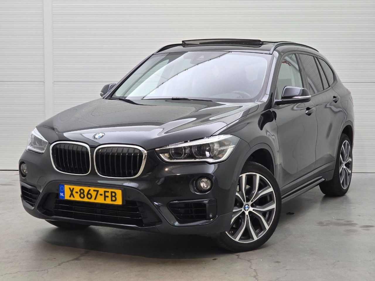 BMW X1 sDrive20i Executive Edition | 2019 | 143.771 km | Automaat | X867FB | NAP: Geen oordeel - SUV: Foto 1 BMW X1 sDrive20i Executive Edition | 2019 | 143.771 km | Automaat | X867FB | NAP: Geen oordeel - SUV: Foto 1