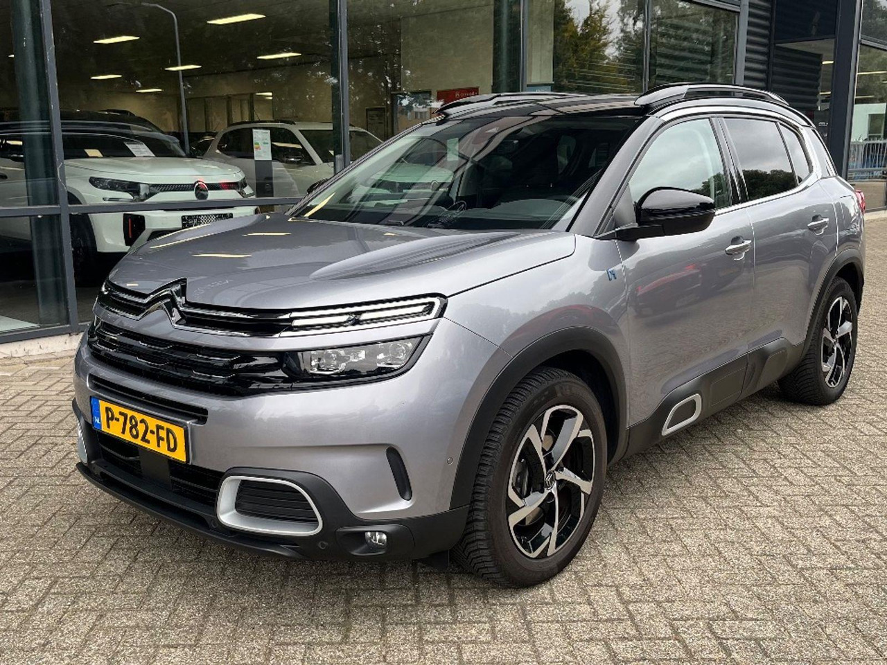 Citroen C5 Aircross 1.6 Plug - in Hybrid 225 Shine | 2021 | 81.408 km | Automaat | P782FD | NAP: Geen oordeel - SUV: Foto 1 Citroen C5 Aircross 1.6 Plug - in Hybrid 225 Shine | 2021 | 81.408 km | Automaat | P782FD | NAP: Geen oordeel - SUV: Foto 1