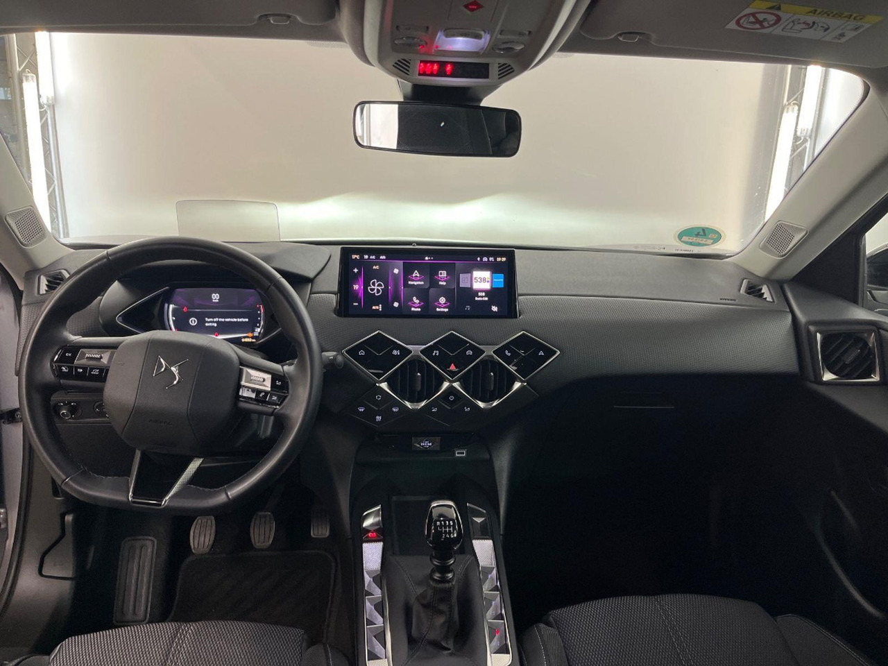 DS 3 1.2 PureTech Bastille | 2023 | 64.053 km | S079SV | NAP: Logisch - SUV: Foto 5 DS 3 1.2 PureTech Bastille | 2023 | 64.053 km | S079SV | NAP: Logisch - SUV: Foto 5