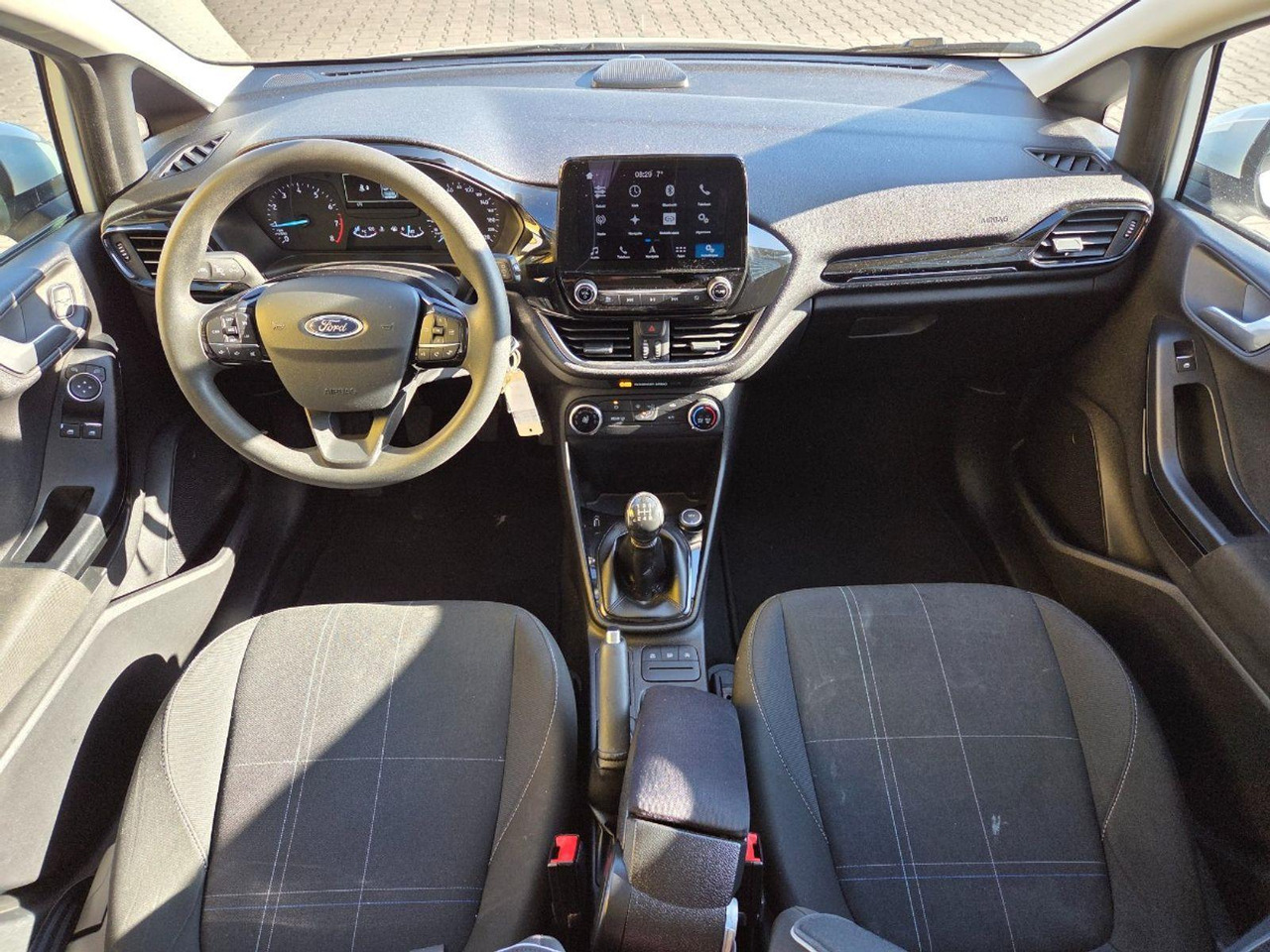 Ford Fiesta 1.1 Trend | 2017 | 145.164 km | PZ248S | NAP: Logisch - Hatchback: Foto 5 Ford Fiesta 1.1 Trend | 2017 | 145.164 km | PZ248S | NAP: Logisch - Hatchback: Foto 5