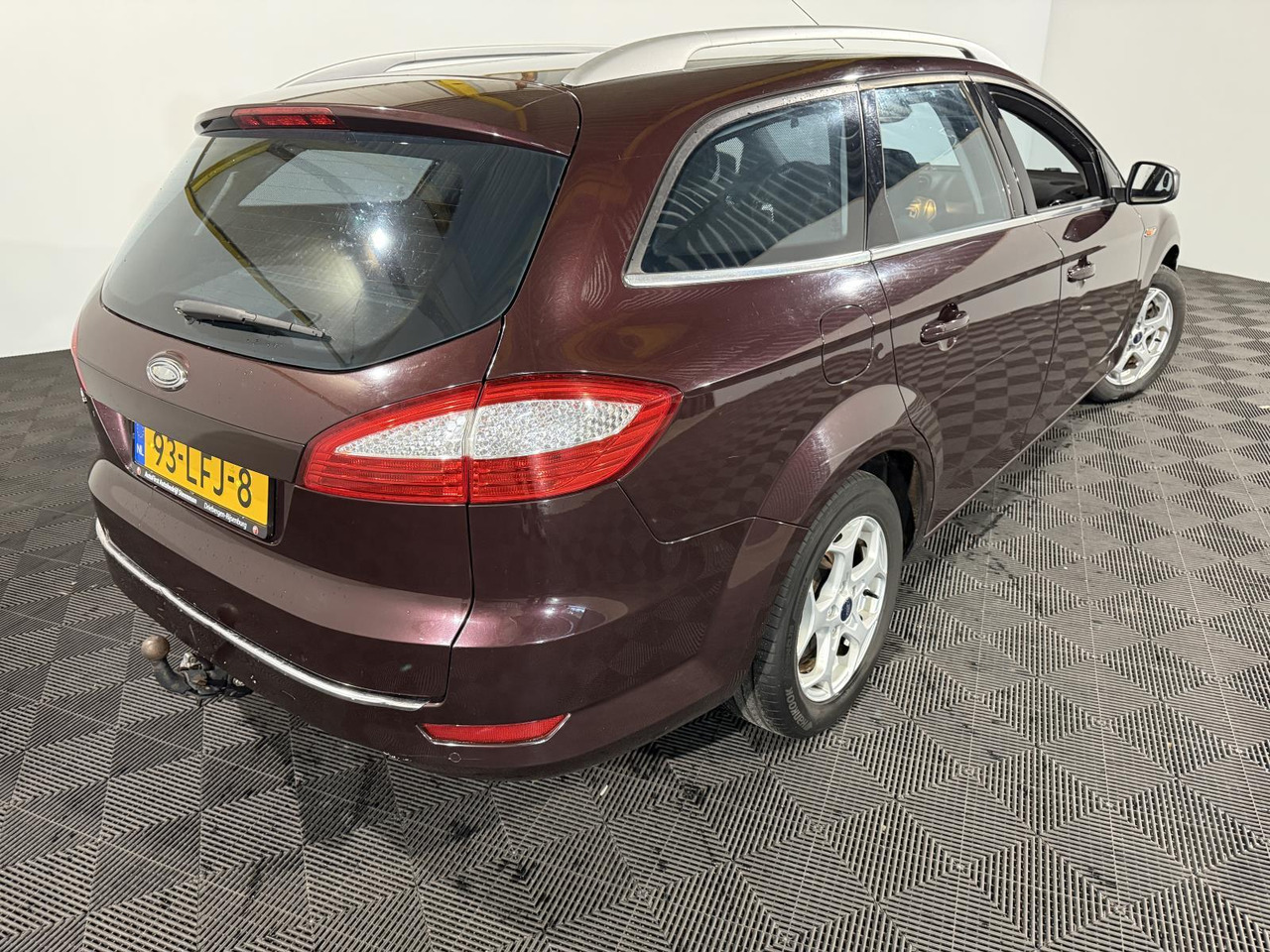 Ford | Mondeo Wagon | 2.0-16V Limited | 2010 | 193.300 km | 93LFJ8 | Logisch - Automobil: Foto 2 Ford | Mondeo Wagon | 2.0-16V Limited | 2010 | 193.300 km | 93LFJ8 | Logisch - Automobil: Foto 2