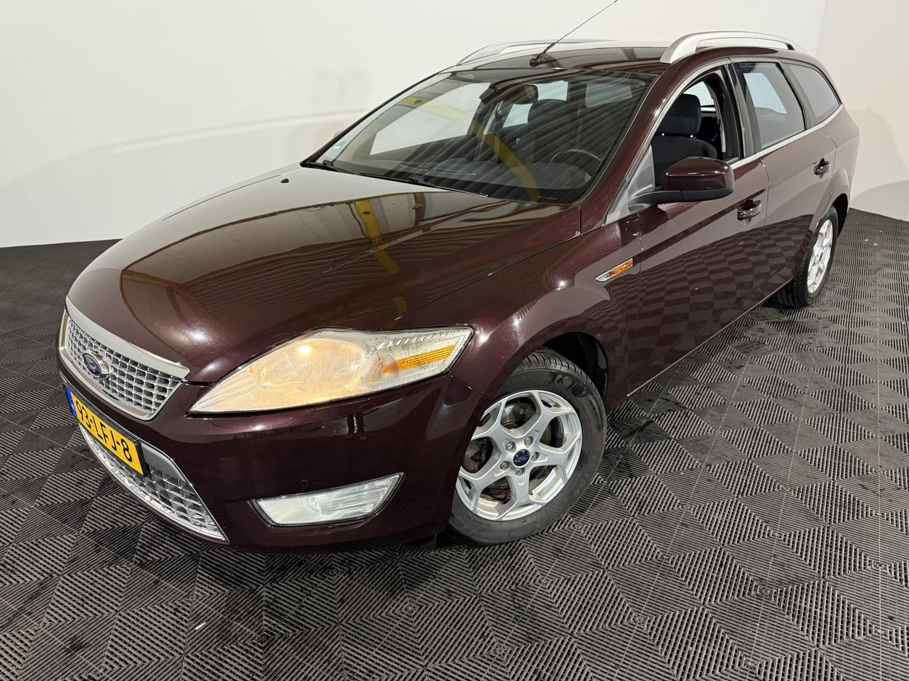 Ford | Mondeo Wagon | 2.0-16V Limited | 2010 | 193.300 km | 93LFJ8 | Logisch - Automobil: Foto 1 Ford | Mondeo Wagon | 2.0-16V Limited | 2010 | 193.300 km | 93LFJ8 | Logisch - Automobil: Foto 1