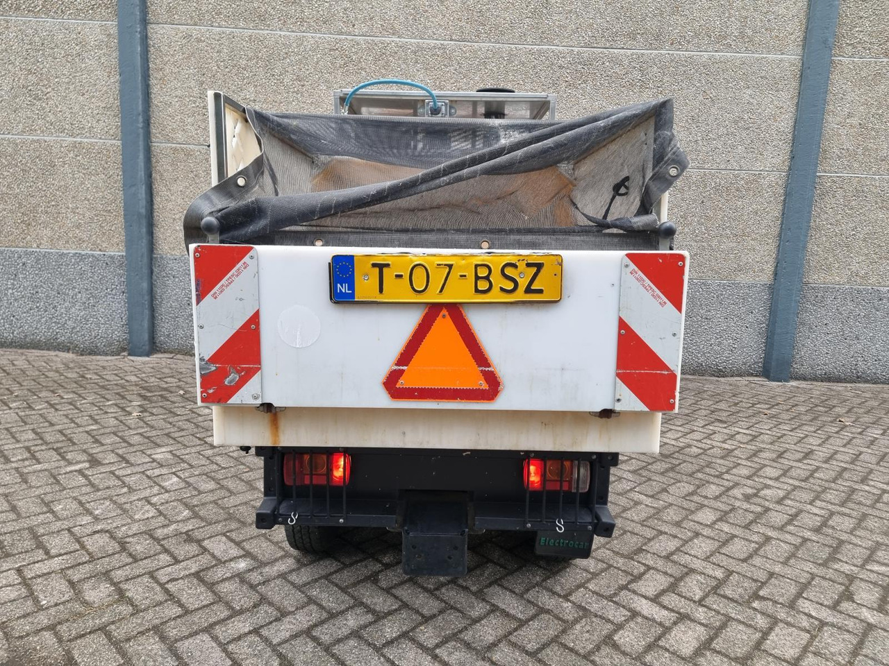 Goupil G3 Kipper met Hogedrukreiniger T-07-BSZ - Mașină de golf: Foto 3 Goupil G3 Kipper met Hogedrukreiniger T-07-BSZ - Mașină de golf: Foto 3