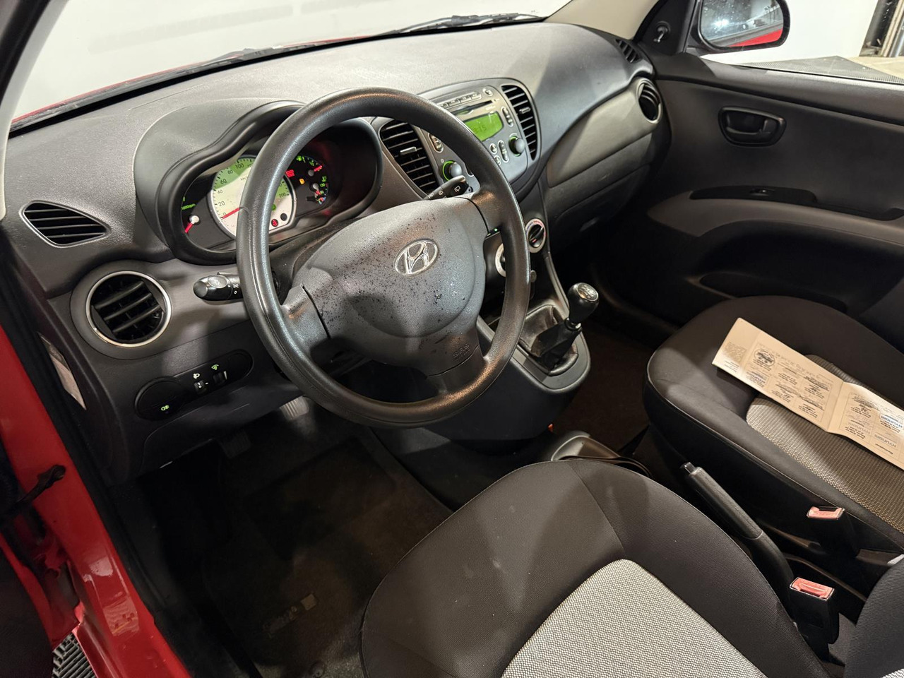 Hyundai | i10 | 1.1 Active | 2008 | 122.839 km | 22HBH5 | Logisch - Hatchback: Foto 5 Hyundai | i10 | 1.1 Active | 2008 | 122.839 km | 22HBH5 | Logisch - Hatchback: Foto 5