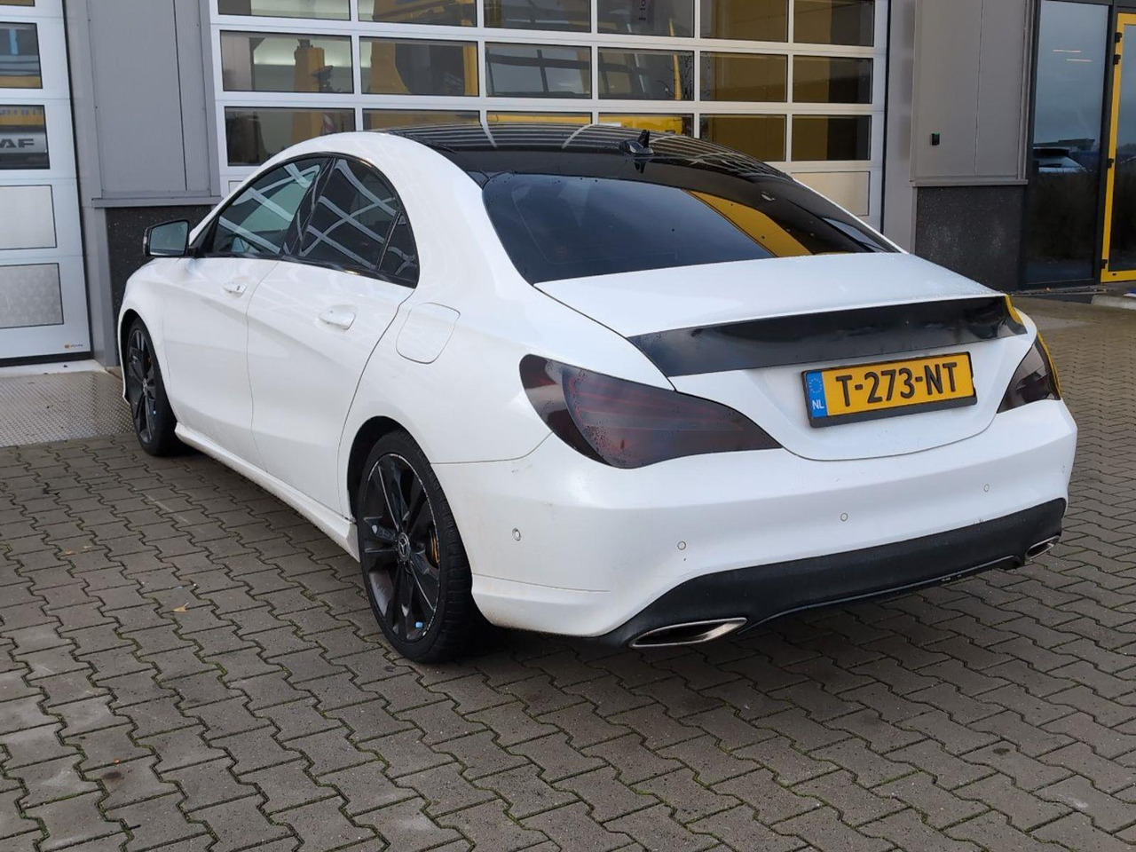 Mercedes-Benz CLA-klasse 180 Prestige | 2018 | 143.327 km | Automaat | T273NT | NAP: Geen oordeel - Berlină/ Sedan: Foto 3 Mercedes-Benz CLA-klasse 180 Prestige | 2018 | 143.327 km | Automaat | T273NT | NAP: Geen oordeel - Berlină/ Sedan: Foto 3