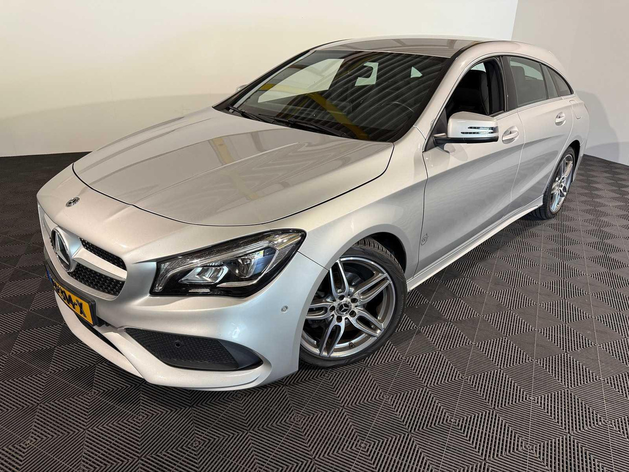 Mercedes-Benz CLA-klasse Shooting Brake 180 d Business Solution AMG | 2017 | 178.913 km | PB-314-X - Automobil: Foto 1 Mercedes-Benz CLA-klasse Shooting Brake 180 d Business Solution AMG | 2017 | 178.913 km | PB-314-X - Automobil: Foto 1