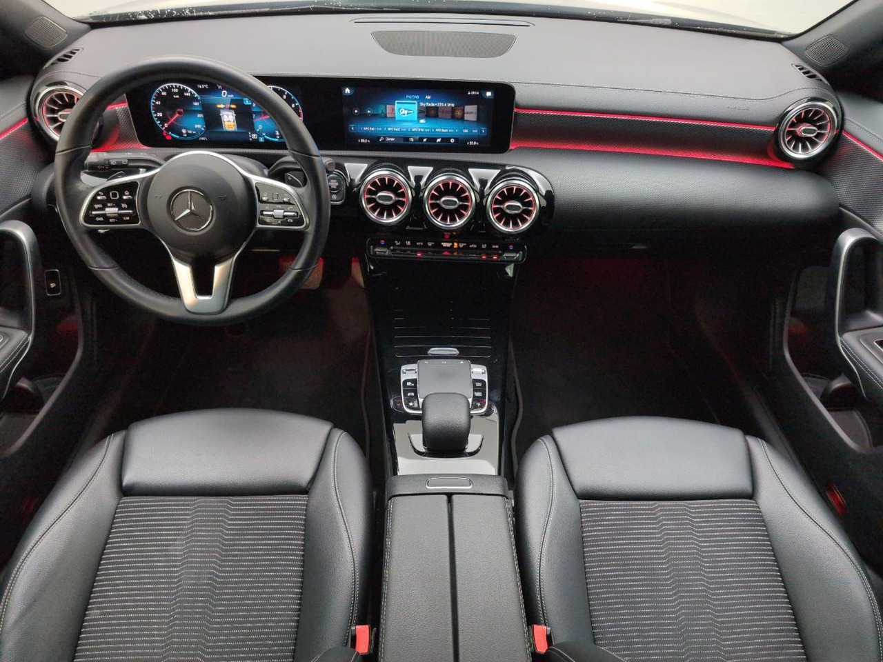 Mercedes-Benz CLA-klasse Shooting Brake 220 Advantage | 2020 | 57.398 km | Automaat | H952FP | NAP: Logisch - Automobil: Foto 5 Mercedes-Benz CLA-klasse Shooting Brake 220 Advantage | 2020 | 57.398 km | Automaat | H952FP | NAP: Logisch - Automobil: Foto 5