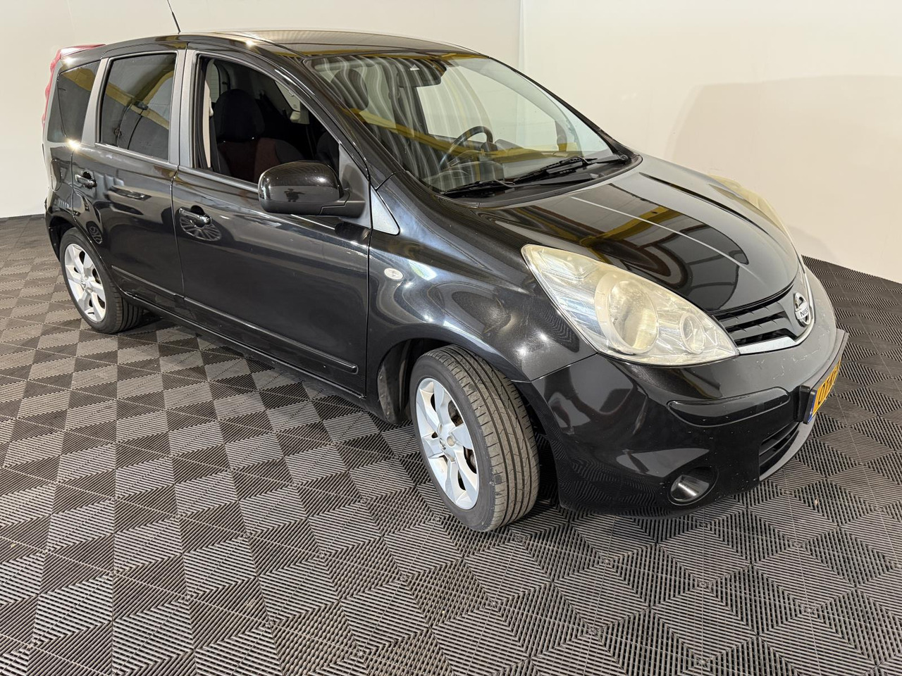 Nissan Note 1.4 Acenta | 2009 | 190.261 km | 01-KFN-2 - Automobil: Foto 3 Nissan Note 1.4 Acenta | 2009 | 190.261 km | 01-KFN-2 - Automobil: Foto 3