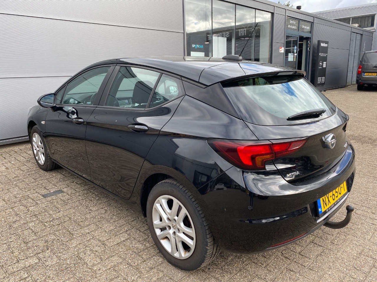 Opel Astra 1.0 Online Edition | 2017 | 112.576 km | NX650T | NAP: Logisch - Hatchback: Foto 3 Opel Astra 1.0 Online Edition | 2017 | 112.576 km | NX650T | NAP: Logisch - Hatchback: Foto 3