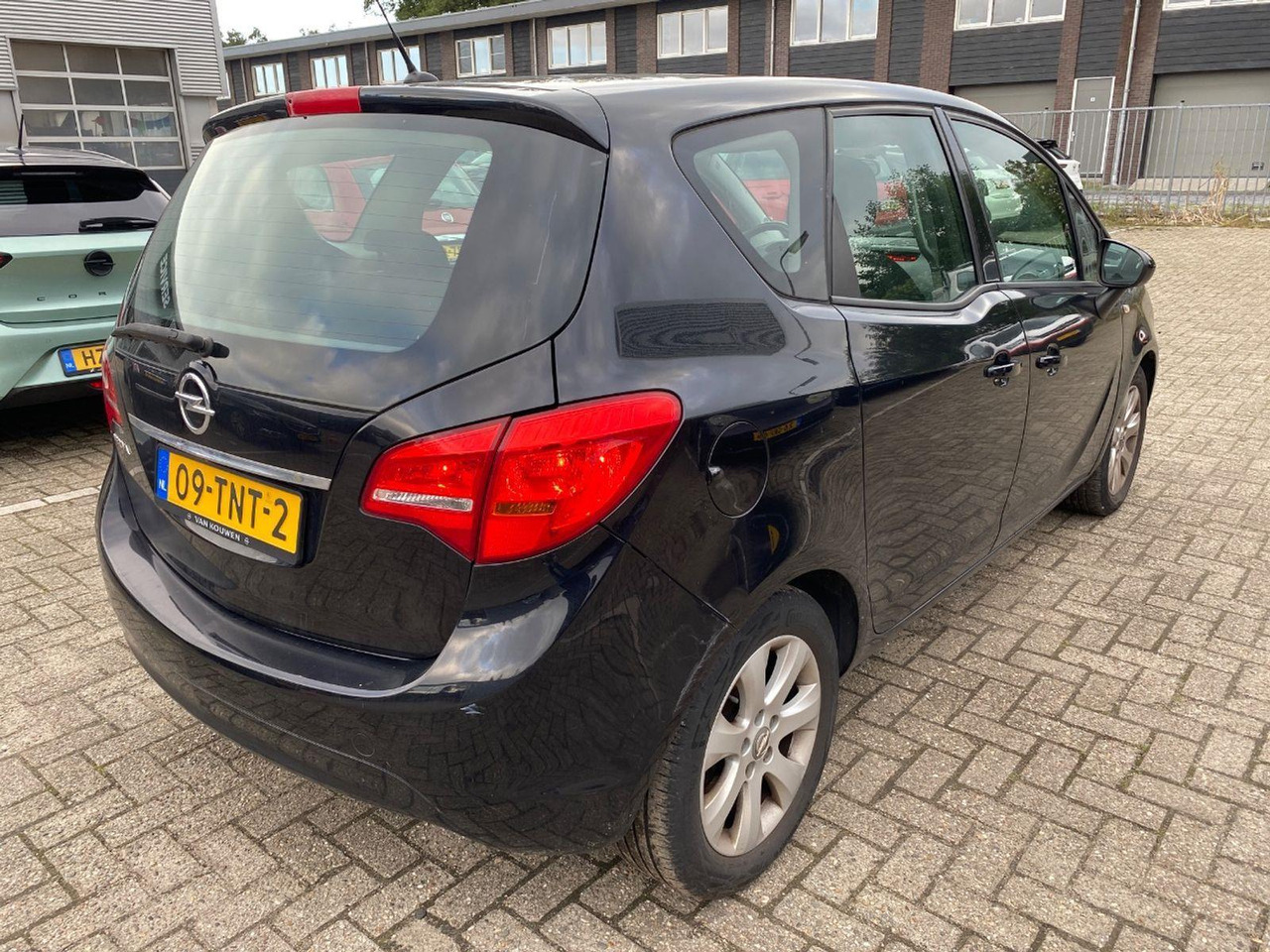 Opel Meriva 1.4 Edition | 2012 | 150.381 km | 09TNT2 | NAP: Logisch - Automobil: Foto 4 Opel Meriva 1.4 Edition | 2012 | 150.381 km | 09TNT2 | NAP: Logisch - Automobil: Foto 4