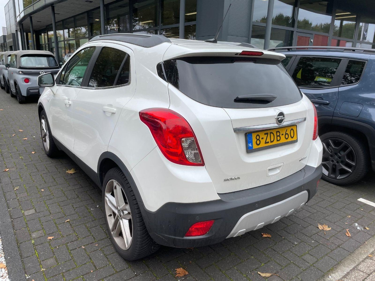Opel Mokka 1.4 T Cosmo | 2014 | 98.606 km | 8ZDB60 | NAP: Logisch - SUV: Foto 3 Opel Mokka 1.4 T Cosmo | 2014 | 98.606 km | 8ZDB60 | NAP: Logisch - SUV: Foto 3