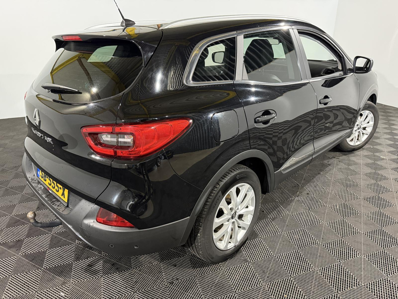 Renault | Kadjar | 1.2 TCe Intens | 2018 | 183.542 km | SB555X | Logisch - SUV: Foto 2 Renault | Kadjar | 1.2 TCe Intens | 2018 | 183.542 km | SB555X | Logisch - SUV: Foto 2