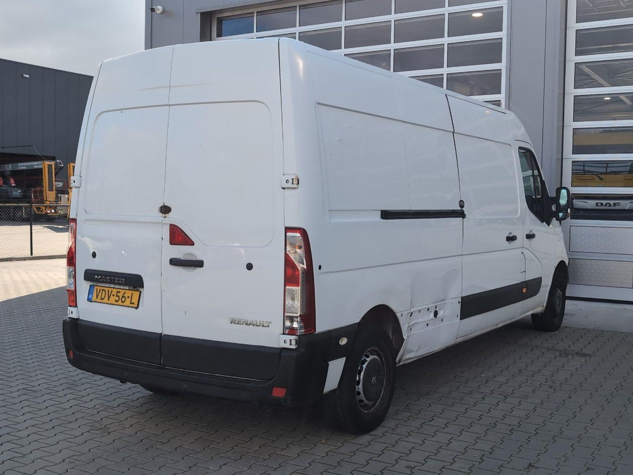 Renault Master T35 2.3 dCi L3H2 | 2019 | 290.394 km | VDV56L | NAP: Logisch - Dubă: Foto 4 Renault Master T35 2.3 dCi L3H2 | 2019 | 290.394 km | VDV56L | NAP: Logisch - Dubă: Foto 4