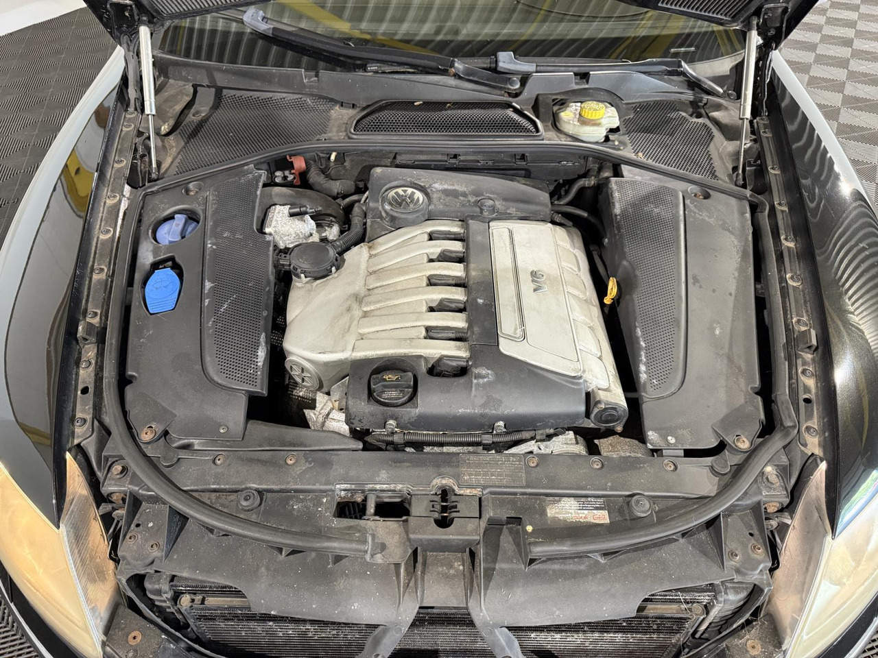 Volkswagen | Phaeton | 3.2 V6 5p. Automaat | 2003 | 339.296 km | 82RFD3 | Geen oordeel - Berlină/ Sedan: Foto 4 Volkswagen | Phaeton | 3.2 V6 5p. Automaat | 2003 | 339.296 km | 82RFD3 | Geen oordeel - Berlină/ Sedan: Foto 4