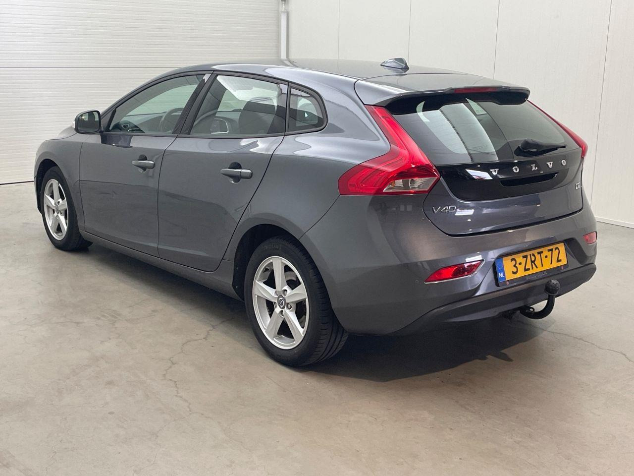 Volvo V40 1.6 D2 Momentum | 2014 | 219.070 km | 3ZRT72 | NAP: Geen oordeel - Automobil: Foto 3 Volvo V40 1.6 D2 Momentum | 2014 | 219.070 km | 3ZRT72 | NAP: Geen oordeel - Automobil: Foto 3