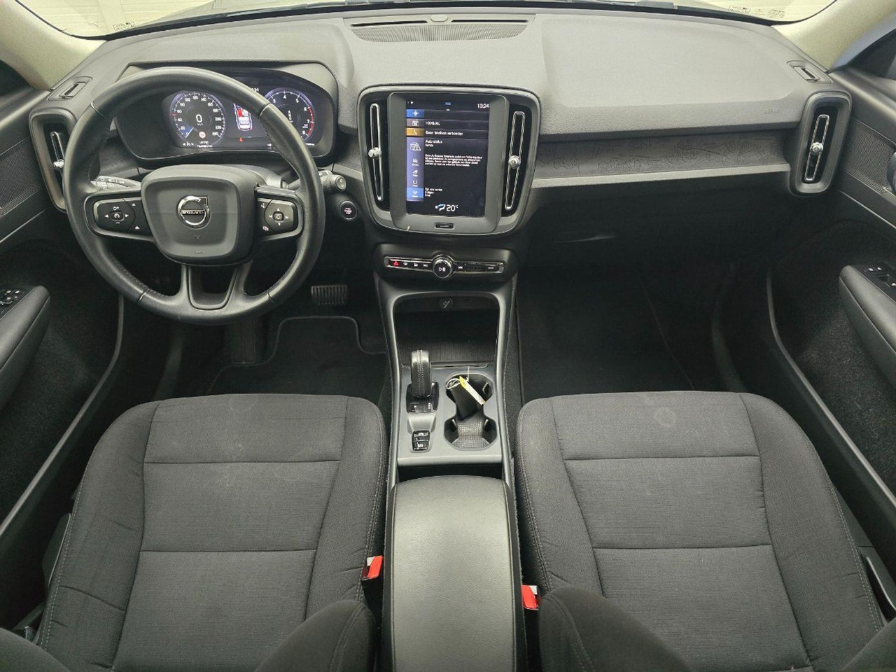 Volvo XC40 1.5 T3 | 2020 | 131.790 km | Automaat | GBG77X | NAP: Geen oordeel - SUV: Foto 5 Volvo XC40 1.5 T3 | 2020 | 131.790 km | Automaat | GBG77X | NAP: Geen oordeel - SUV: Foto 5