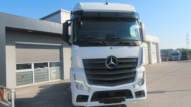 Mercedes-Benz Actros 1845LS Kipphydr. 2 Leiter - Cap tractor: Foto 2 Mercedes-Benz Actros 1845LS Kipphydr. 2 Leiter - Cap tractor: Foto 2