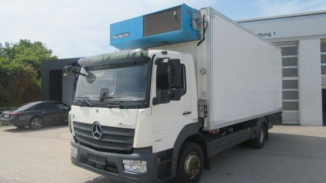 Mercedes-Benz Atego 1527L Tiefkühler, LBW,... - Camion frigider: Foto 1 Mercedes-Benz Atego 1527L Tiefkühler, LBW,... - Camion frigider: Foto 1