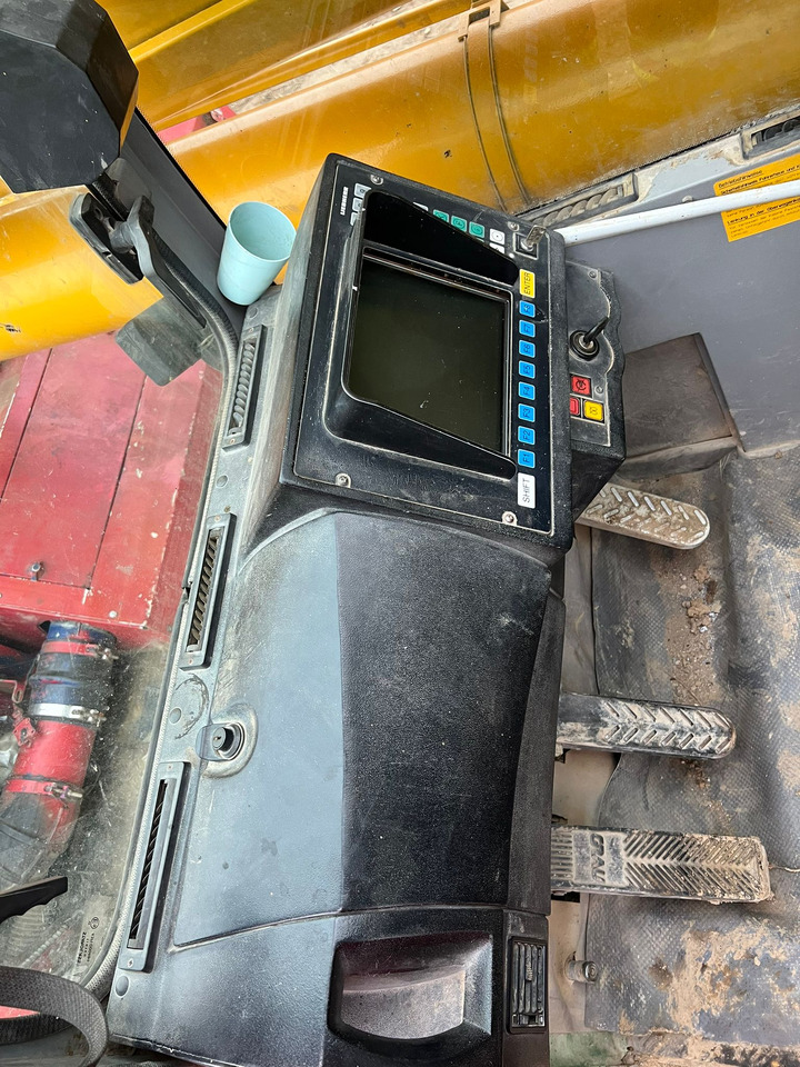 LIEBHERR LTM1045 - Automacara: Foto 5 LIEBHERR LTM1045 - Automacara: Foto 5