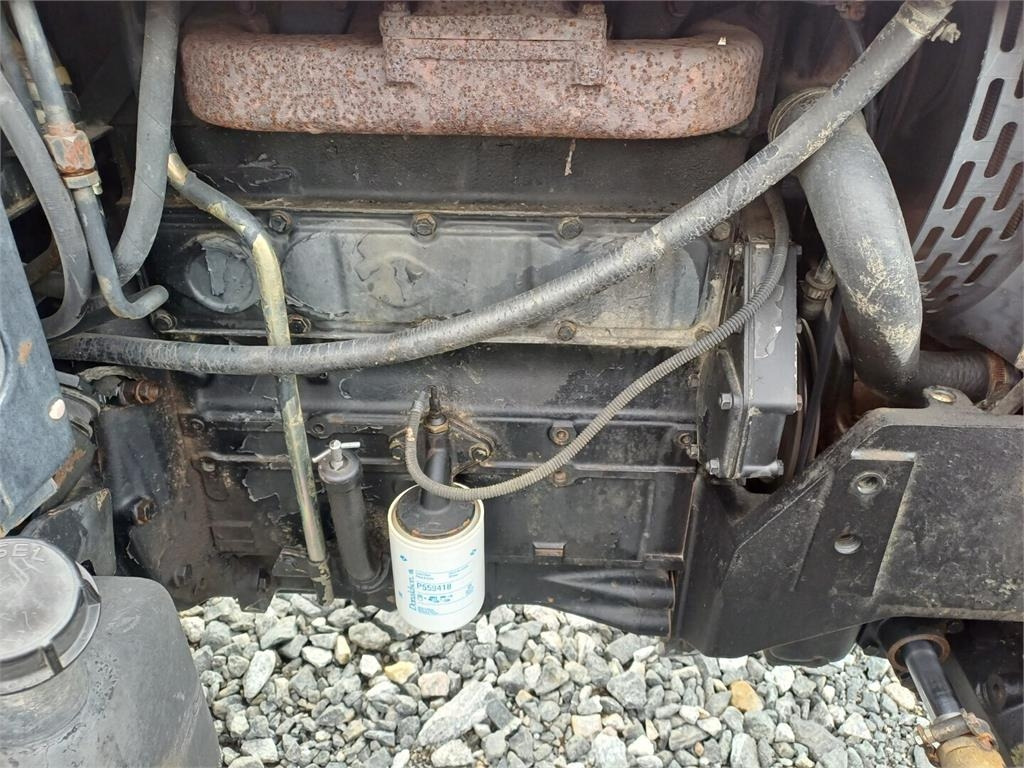 Tractor agricol Case IH 685XL Hyvät renkaat.: Foto 11