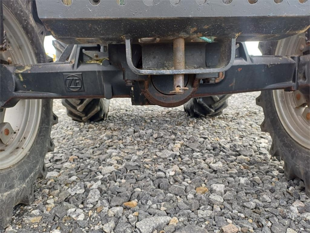 Tractor agricol Case IH 685XL Hyvät renkaat.: Foto 10