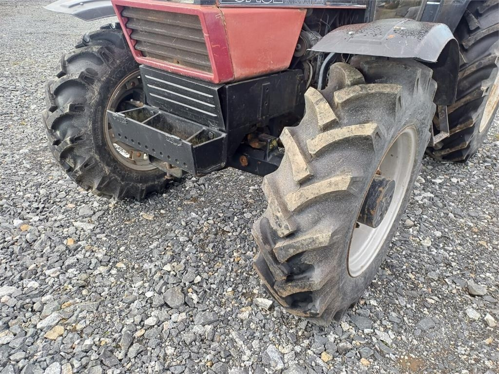 Tractor agricol Case IH 685XL Hyvät renkaat.: Foto 8