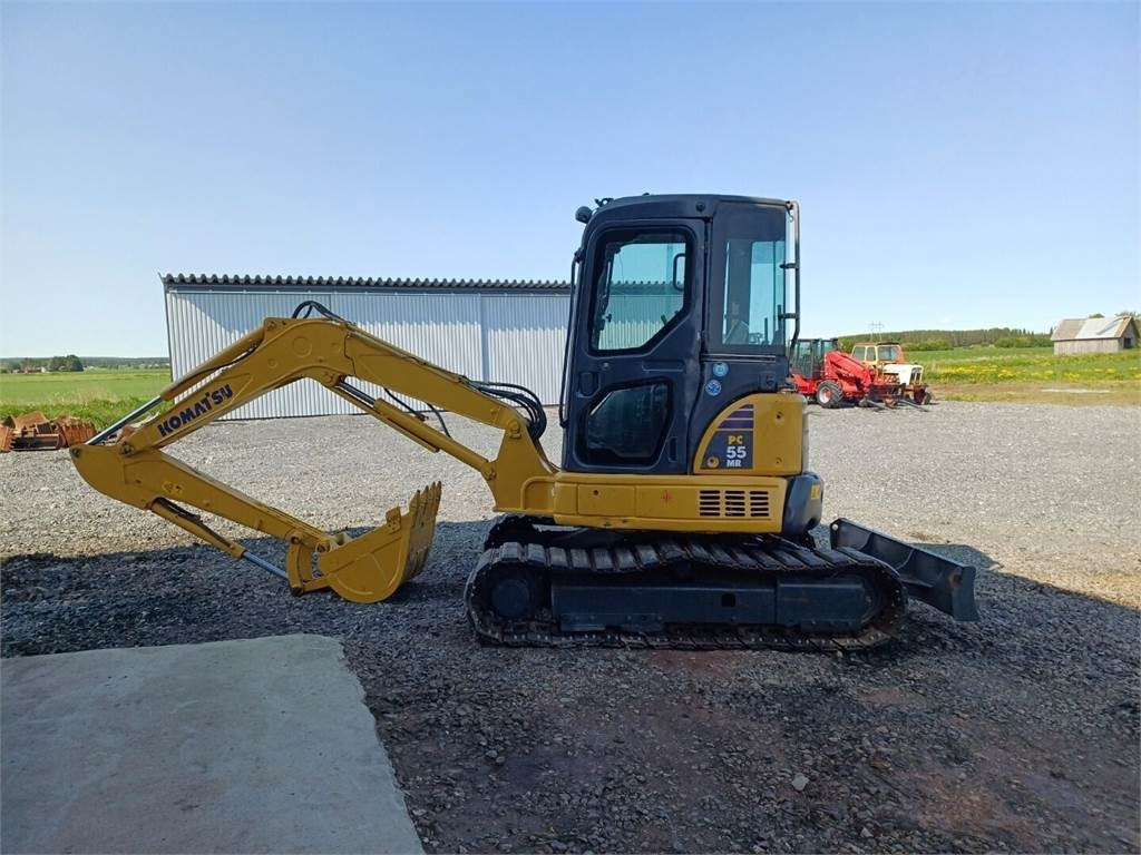 Komatsu Pc55mr-2 lyhytperäinen kone - Mini excavator: Foto 1 Komatsu Pc55mr-2 lyhytperäinen kone - Mini excavator: Foto 1