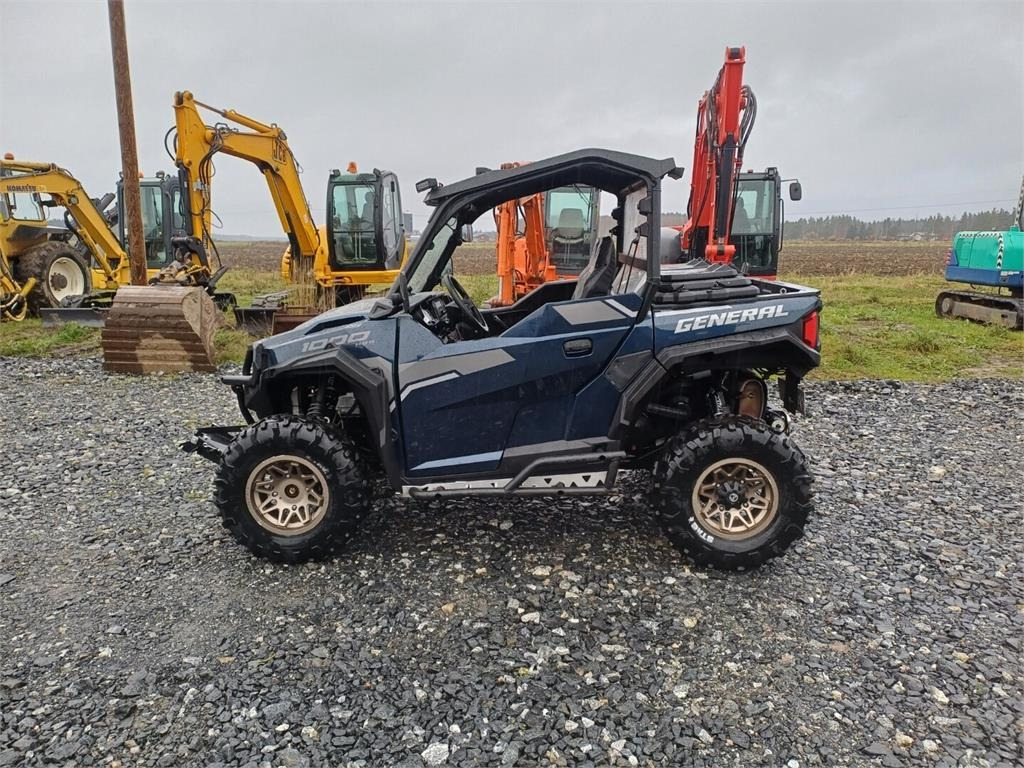 Polaris General 1000 4x4 - Tractor agricol: Foto 2 Polaris General 1000 4x4 - Tractor agricol: Foto 2