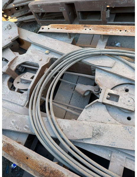 Liebherr Stein HT Diaphragm Wall - Graifer pentru Utilaje constructii: Foto 3 Liebherr Stein HT Diaphragm Wall - Graifer pentru Utilaje constructii: Foto 3