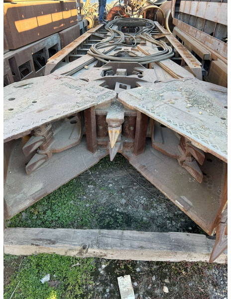 Liebherr Stein HT Diaphragm Wall - Graifer pentru Utilaje constructii: Foto 4 Liebherr Stein HT Diaphragm Wall - Graifer pentru Utilaje constructii: Foto 4