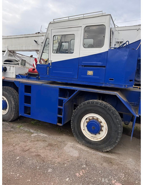 Tadano AR 300E - Macara montată: Foto 1 Tadano AR 300E - Macara montată: Foto 1