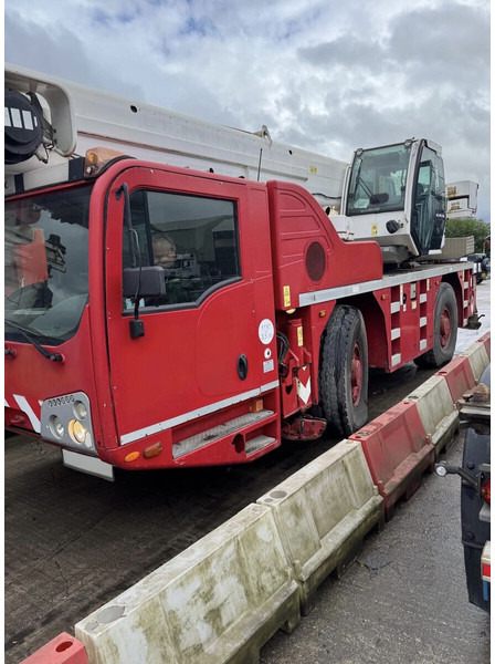 Terex AC40 - Macara tot teren: Foto 1 Terex AC40 - Macara tot teren: Foto 1