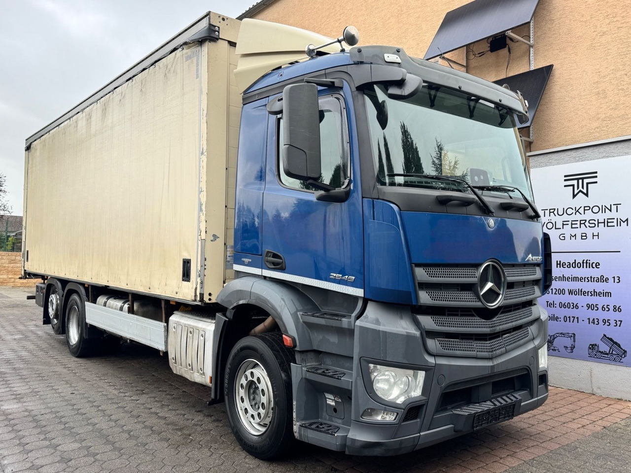 Mercedes-Benz 2548/Lenk-Lift/Retarder/Top-Zustand - Camion cu prelată: Foto 1 Mercedes-Benz 2548/Lenk-Lift/Retarder/Top-Zustand - Camion cu prelată: Foto 1