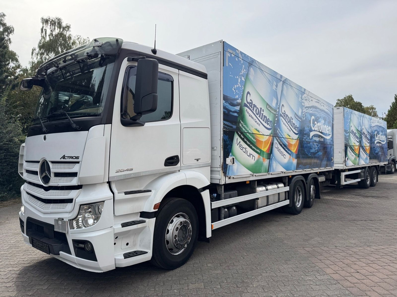 Mercedes-Benz Actros 2645/2xLBW/Retarder/Lenk-Lift/2xAHK - Camion pentru transportul băuturilor: Foto 2 Mercedes-Benz Actros 2645/2xLBW/Retarder/Lenk-Lift/2xAHK - Camion pentru transportul băuturilor: Foto 2