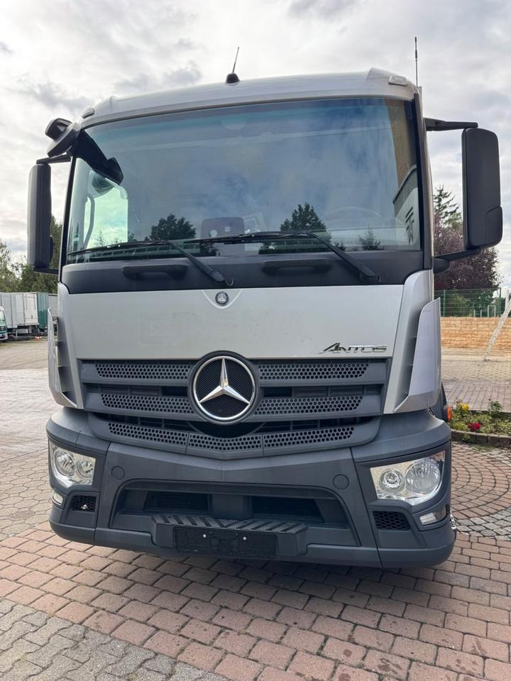 Mercedes-Benz Antos 2540/2xLBW/Kühlung-Defekt/5instock - Camion furgon: Foto 5 Mercedes-Benz Antos 2540/2xLBW/Kühlung-Defekt/5instock - Camion furgon: Foto 5