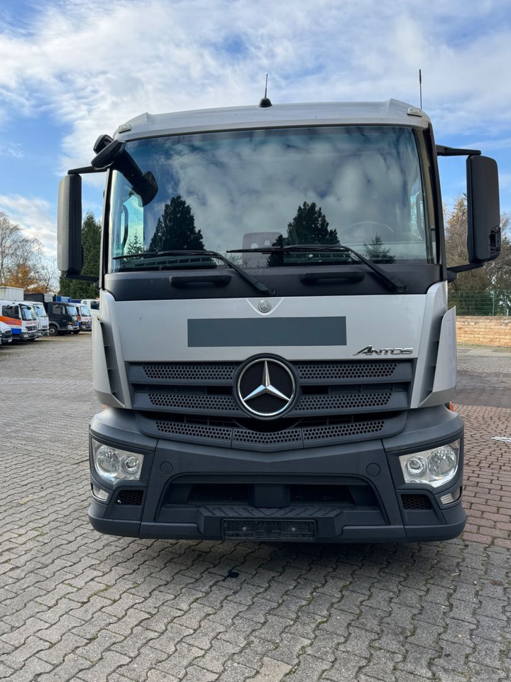 Mercedes-Benz Antos 2540/Durchladbar/2xLBW/Frigoblock/2instock - Camion frigider: Foto 4 Mercedes-Benz Antos 2540/Durchladbar/2xLBW/Frigoblock/2instock - Camion frigider: Foto 4