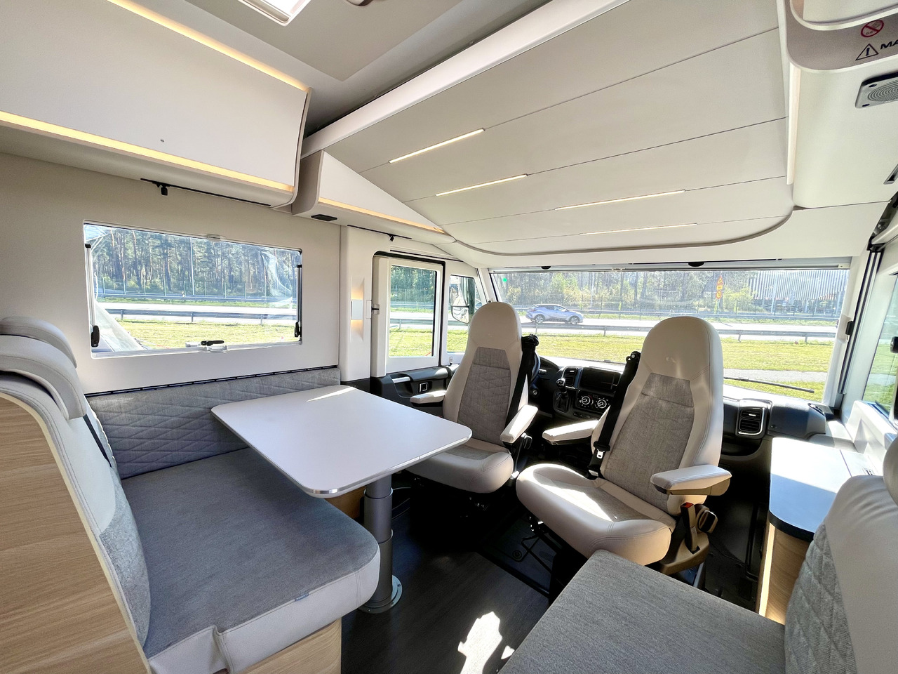 ADRIA Sonic Plus 700SL - Autorulotă integrată: Foto 5 ADRIA Sonic Plus 700SL - Autorulotă integrată: Foto 5