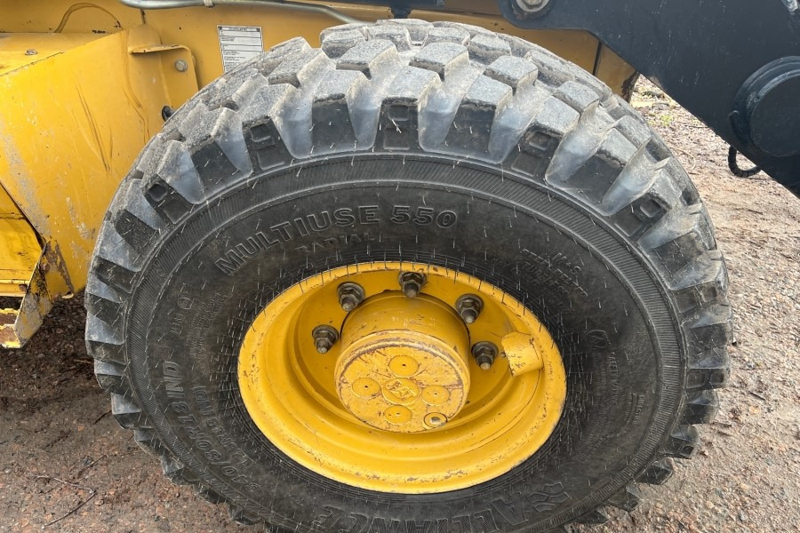 CATERPILLAR 432D - Buldoexcavator: Foto 2 CATERPILLAR 432D - Buldoexcavator: Foto 2