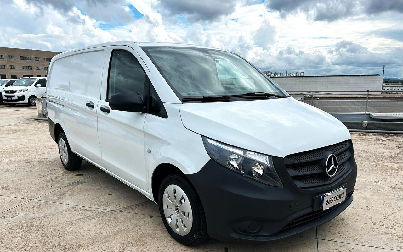 Mercedes Benz Vito 111 Furgone Long - Alte utilaje: Foto 3 Mercedes Benz Vito 111 Furgone Long - Alte utilaje: Foto 3