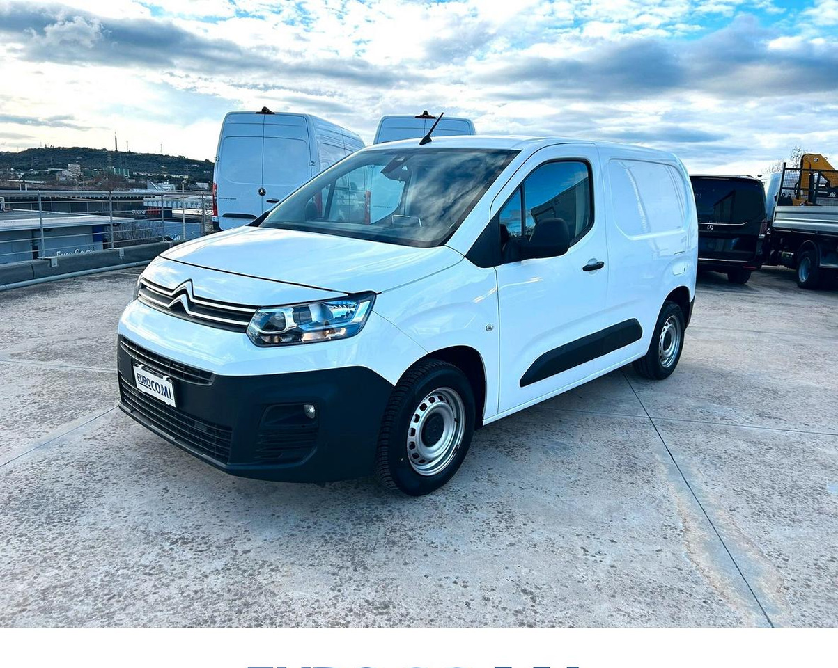 Citroen Berligno 1.6 HDi 100 cv 3 posti - Autoutilitară compactă: Foto 1 Citroen Berligno 1.6 HDi 100 cv 3 posti - Autoutilitară compactă: Foto 1