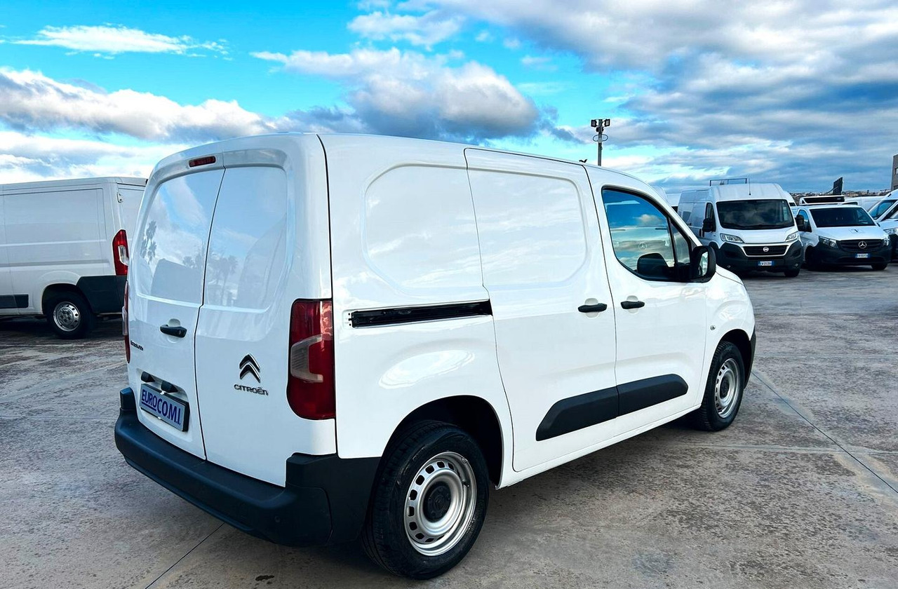 Citroen Berligno 1.6 HDi 100 cv 3 posti - Autoutilitară compactă: Foto 5 Citroen Berligno 1.6 HDi 100 cv 3 posti - Autoutilitară compactă: Foto 5