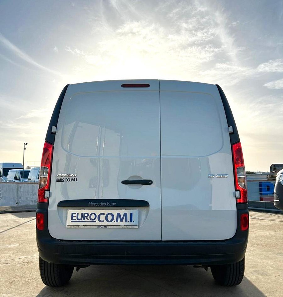 Mercedes Benz Citan 111 cdi Long 3 posti - Autoutilitară compactă: Foto 5 Mercedes Benz Citan 111 cdi Long 3 posti - Autoutilitară compactă: Foto 5